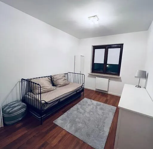 Beautiful Ground Floor In * Βαρσοβία